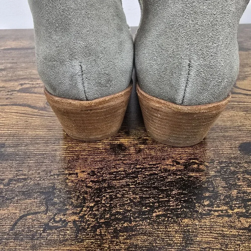 Chinese Laundry Focus Green Suede Wedge Cutout Ankle Bootie Stacked Heel Sz 8.5